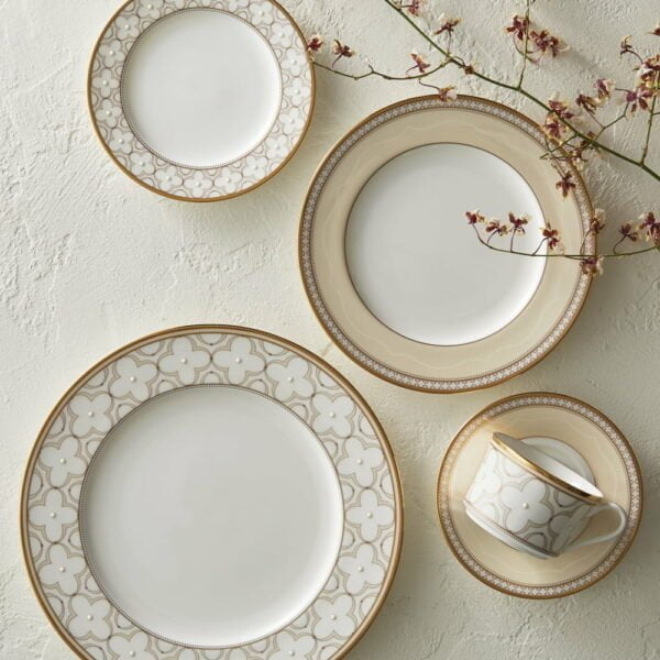 Noritake 20Pcs Dinner Set (Accent Plate) For 4 Person-Trefolio Gold - Image 5