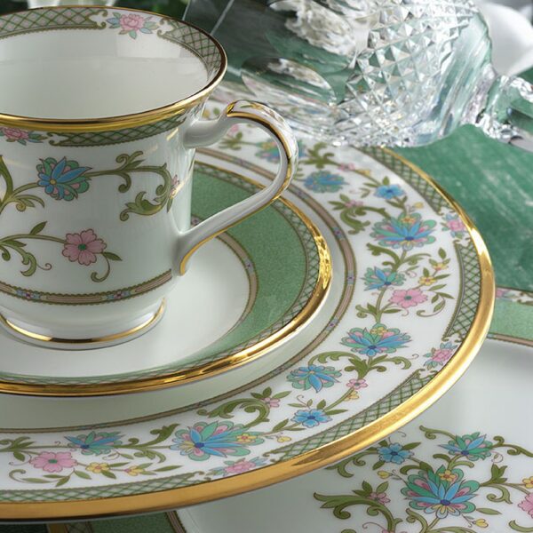 Noritake 7Pcs Couple Breakfast Set With Small Teapot - Yoshino - Image 6